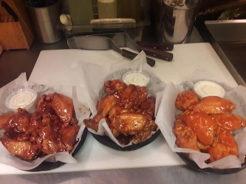 Hot Wings and Honey BBQ Wings